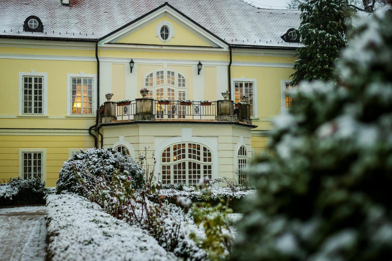 Szidonia Castle Hotel Rojtokmuzsaj Luaran gambar